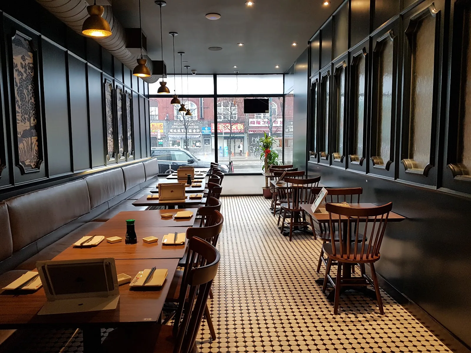August 8, chinese kitchen at 331 Spadina Avenue in Old Toronto, Toronto