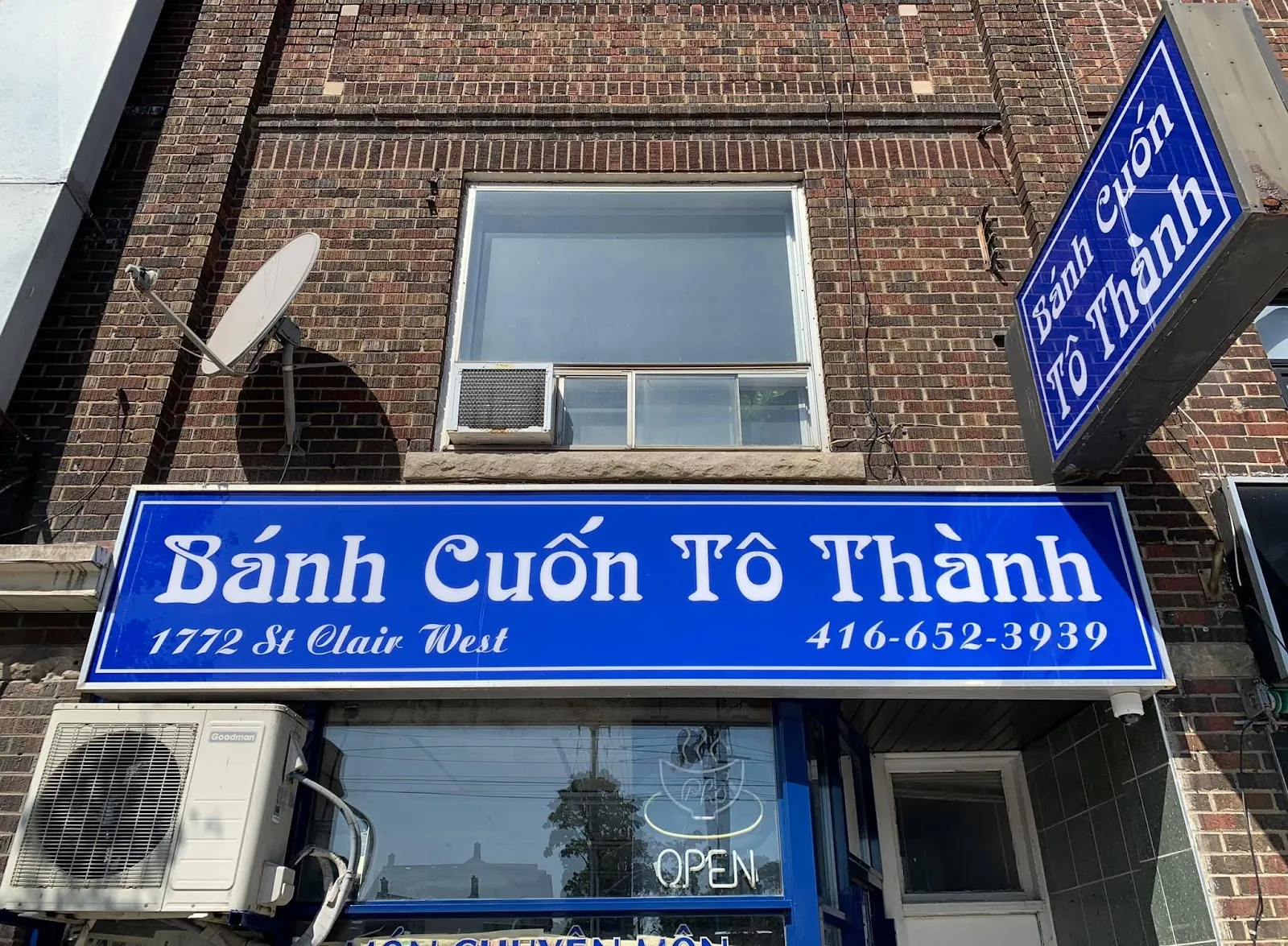 Banh Cuon To Thanh, vietnamese kitchen at 1772 Saint Clair Avenue West in York, Toronto