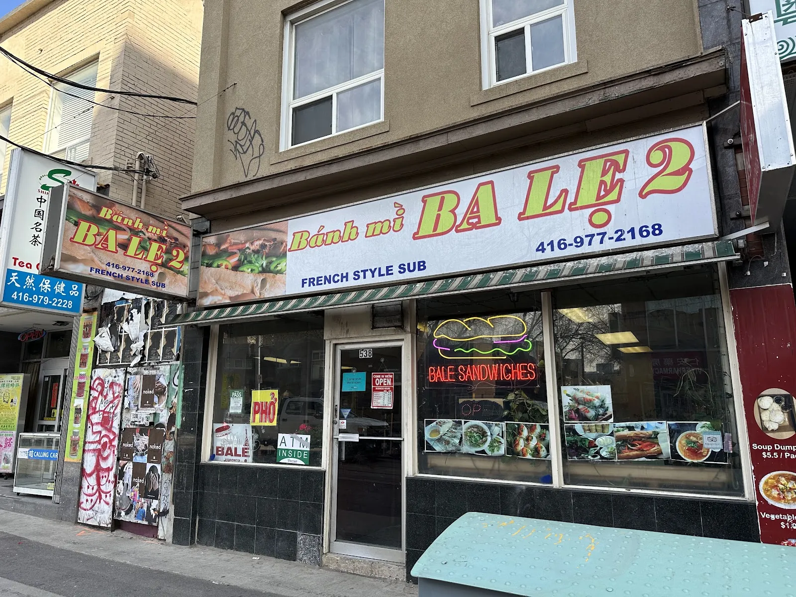 Banh Mi Ba Le, vietnamese kitchen at 538 Dundas Street West in Old Toronto, Toronto