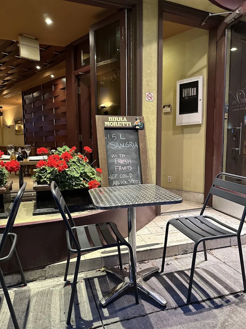 Bella Vista Trattoria & Wine Bar, italian kitchen at 660 College Street in Old Toronto, Toronto