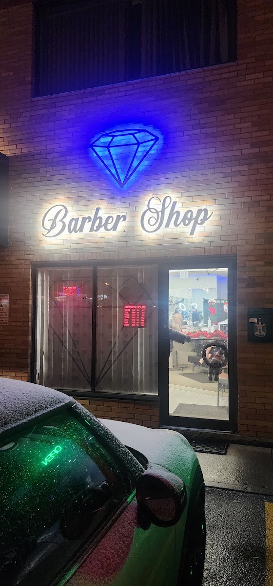 Blue Diamond Barbershop, beauty salon at 1123 Albion Road in Etobicoke, Toronto