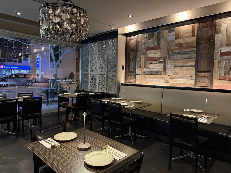 Chon Modern Thai Cuisine, thai kitchen at 1677 Bayview Avenue in East York, Toronto