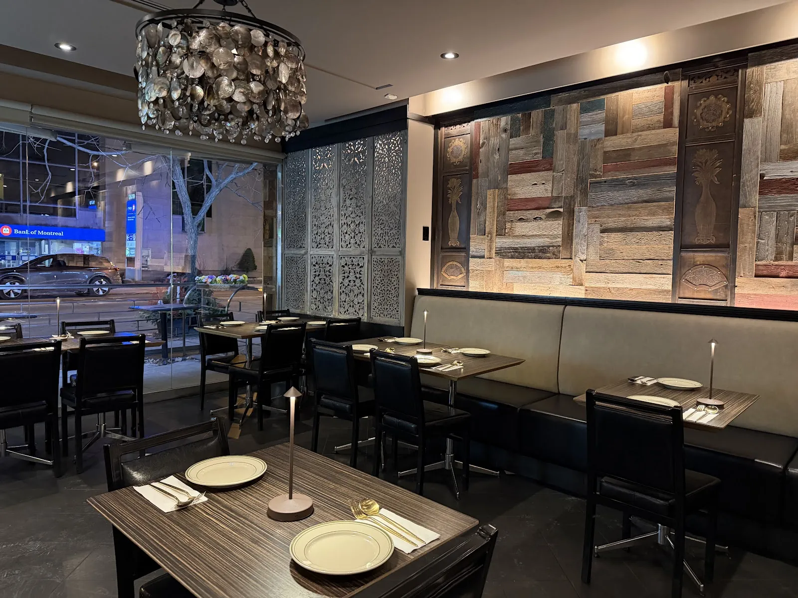 Chon Modern Thai Cuisine, thai kitchen at 1677 Bayview Avenue in East York, Toronto