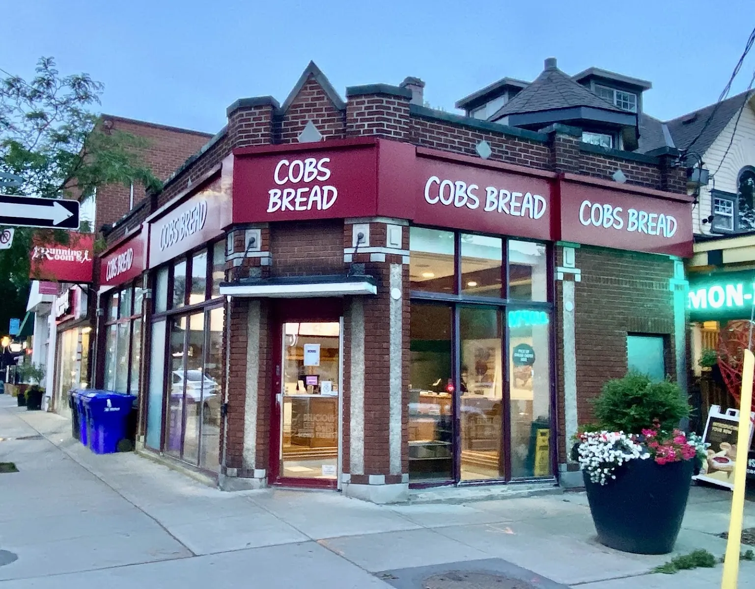 COBS Bread, bakery at 1975 Queen Street East in Old Toronto, Toronto