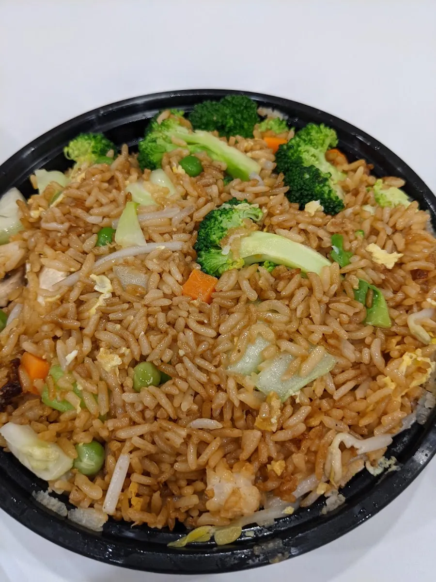 Donlands Garden Chinese Restaurant, chinese kitchen at 348 Donlands Avenue in East York, Toronto