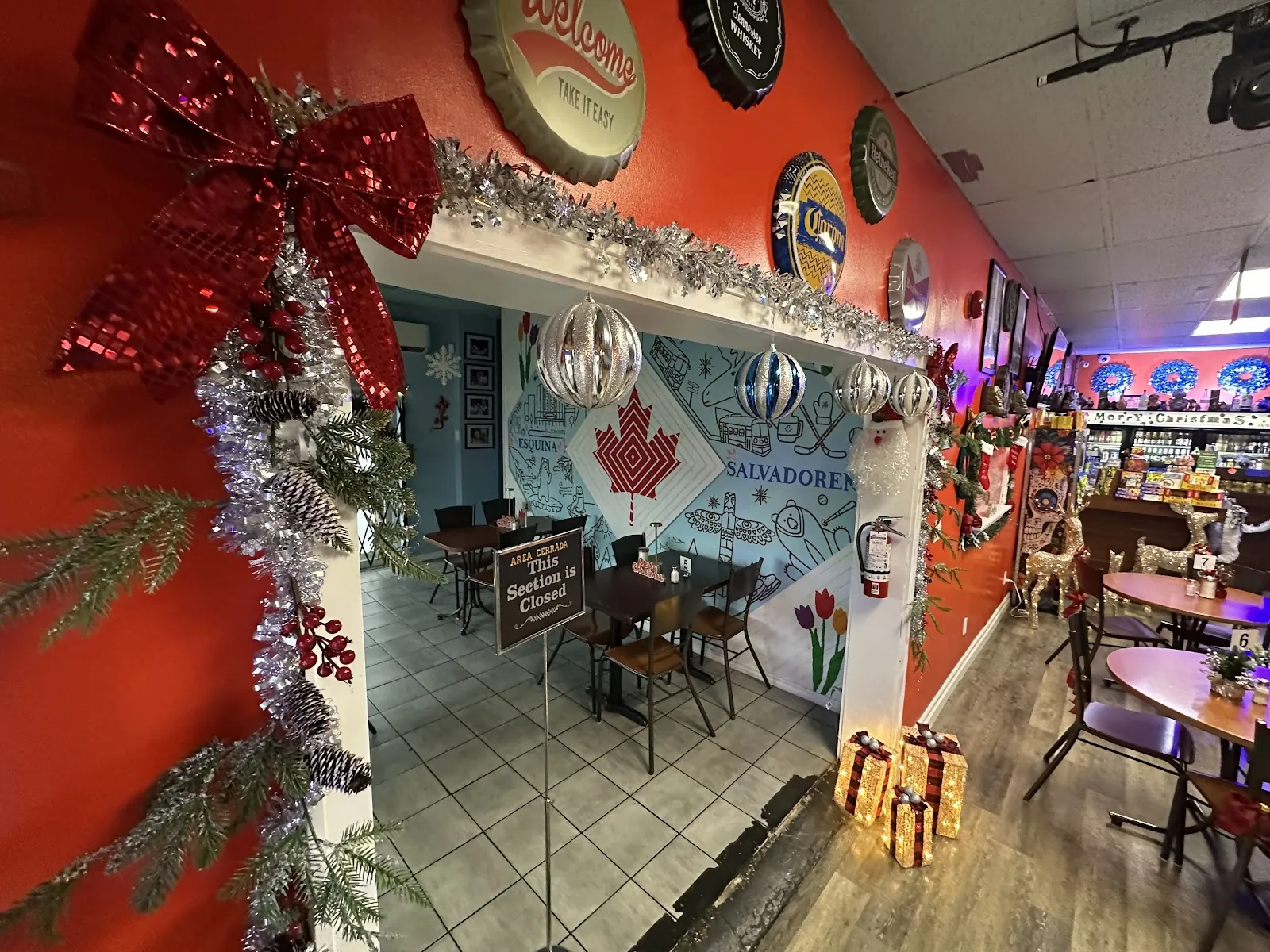 Esquina Salvadoreña Restaurant Mexican Food, mexican kitchen at 1738 Jane Street in Etobicoke, Toronto