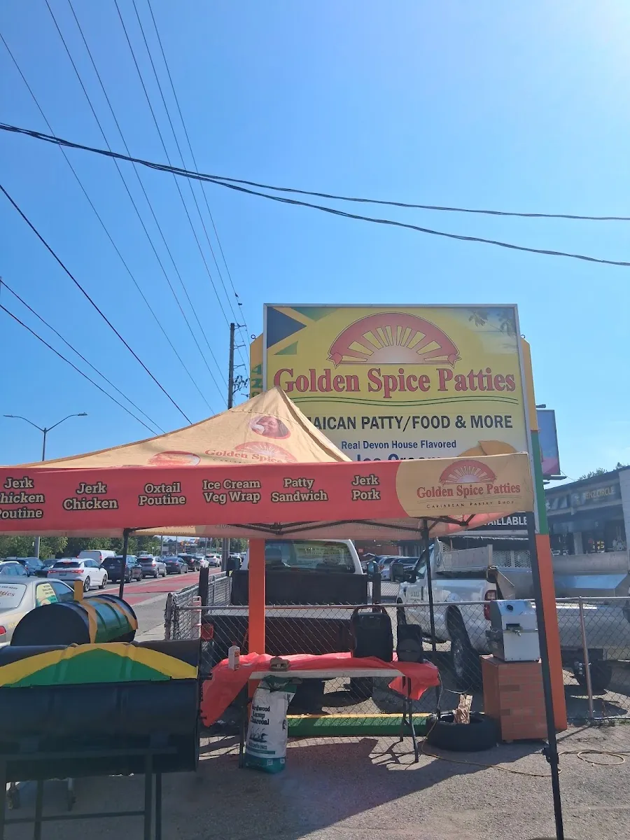 Golden Spice Patties, caribbean kitchen at 4292 Kingston Road in Scarborough, Toronto
