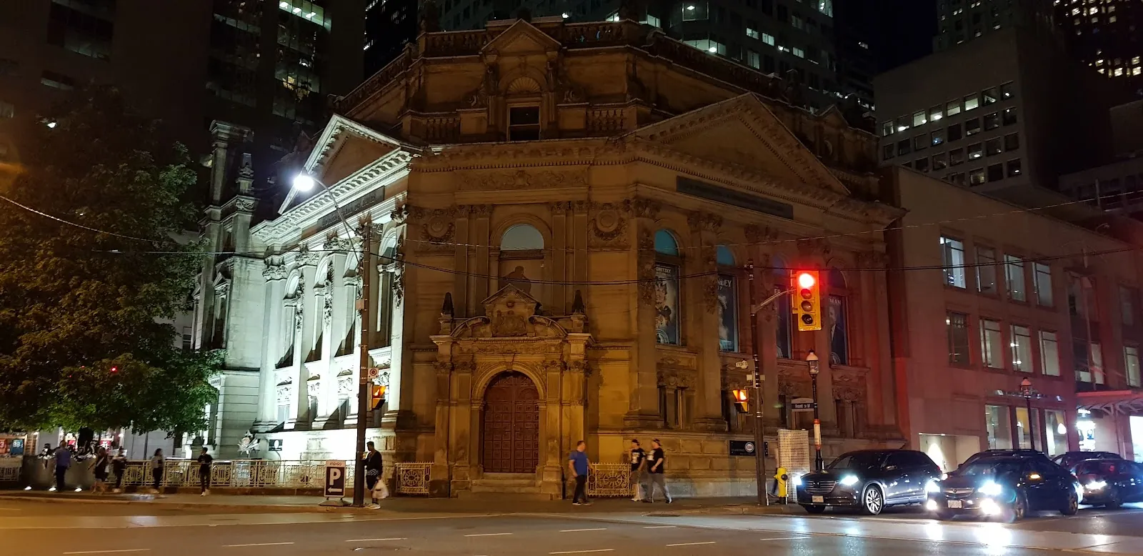 Hotel Victoria, hotel at 56 Yonge Street in Old Toronto, Toronto