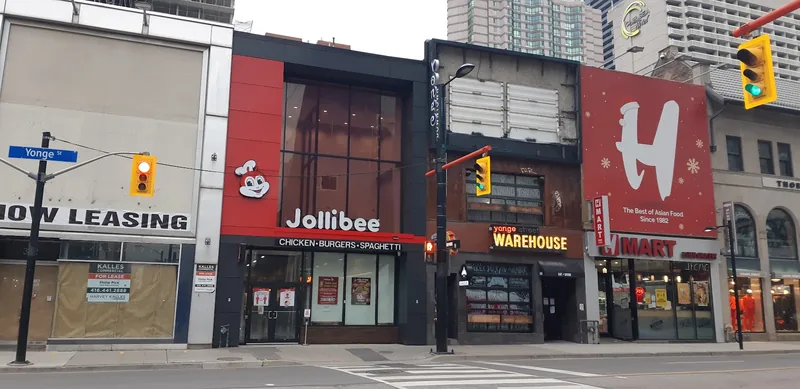 Jollibee, filipino kitchen at 334 Yonge Street in Old Toronto, Toronto