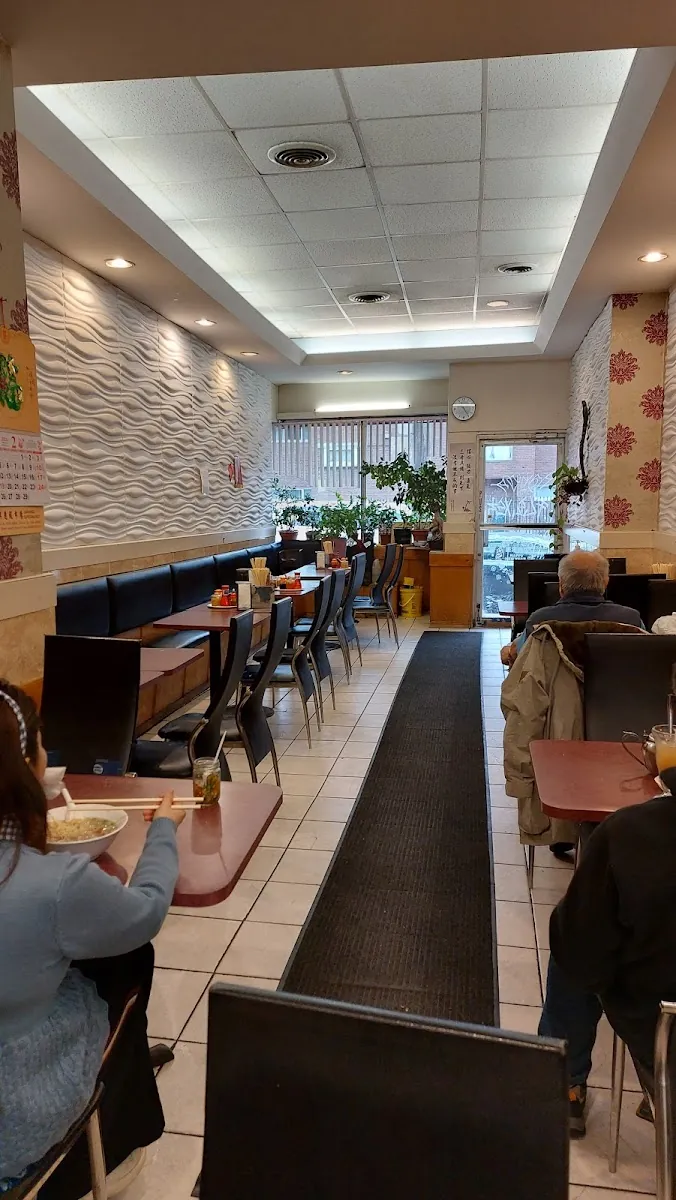 Kim Vietnamese Restaurant, vietnamese kitchen at 546 Dundas Street West in Old Toronto, Toronto