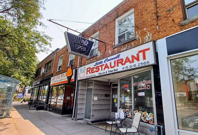 Little Coxwell Restaurant, vietnamese kitchen at 986 Coxwell Avenue in East York, Toronto