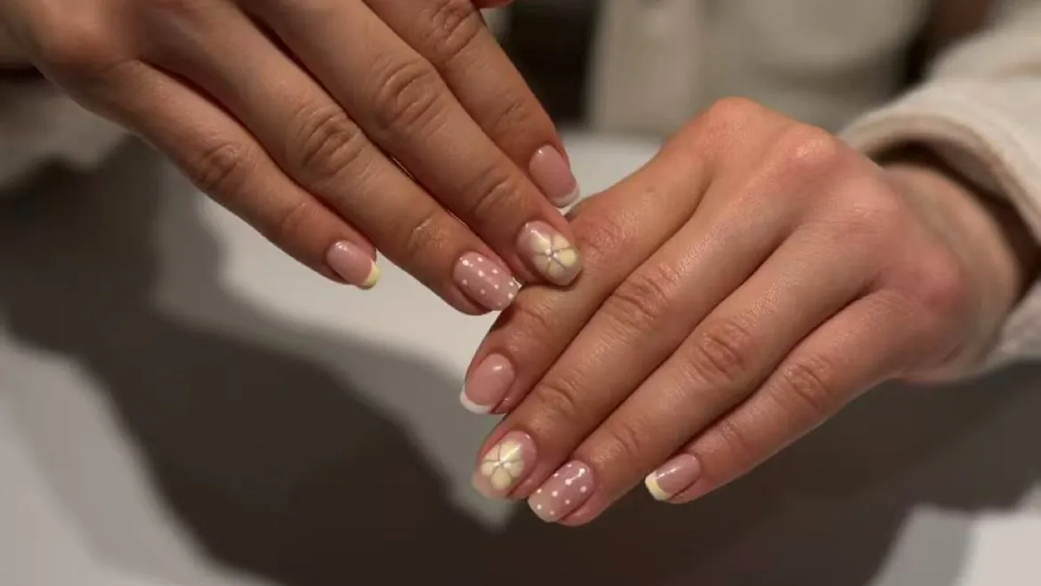 Nails Plus, beauty salon at 2380 Bloor Street West in Old Toronto, Toronto