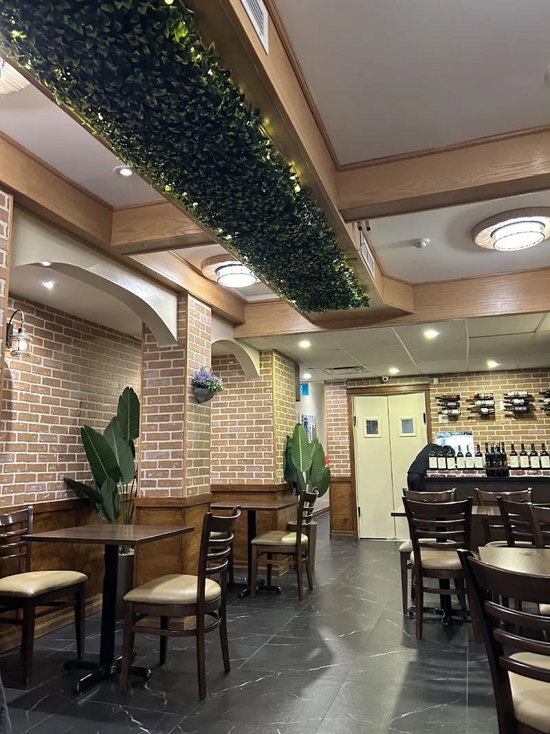Nang Saigon, vietnamese kitchen at 450 Bloor Street West in Old Toronto, Toronto