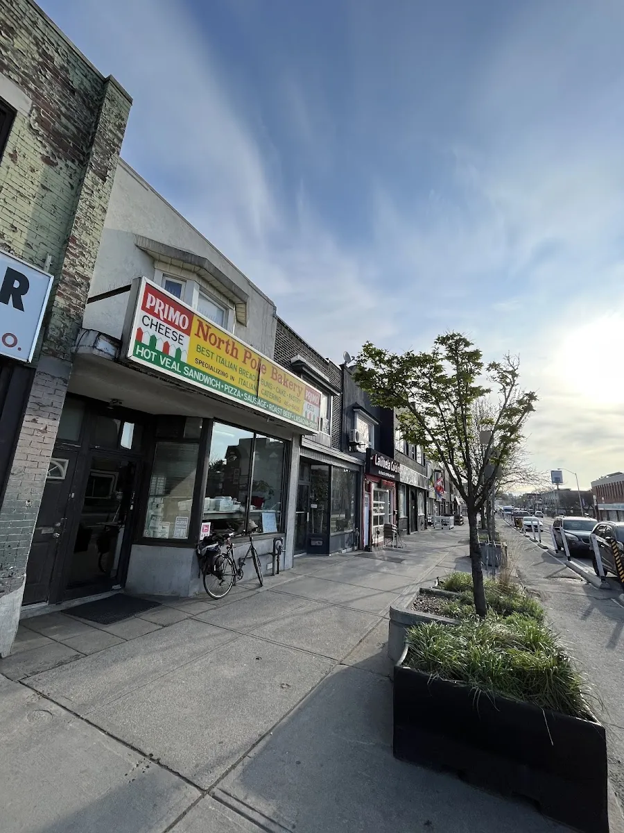North Pole Bakery (Lucy), bakery at 1210 Danforth Avenue in East York, Toronto