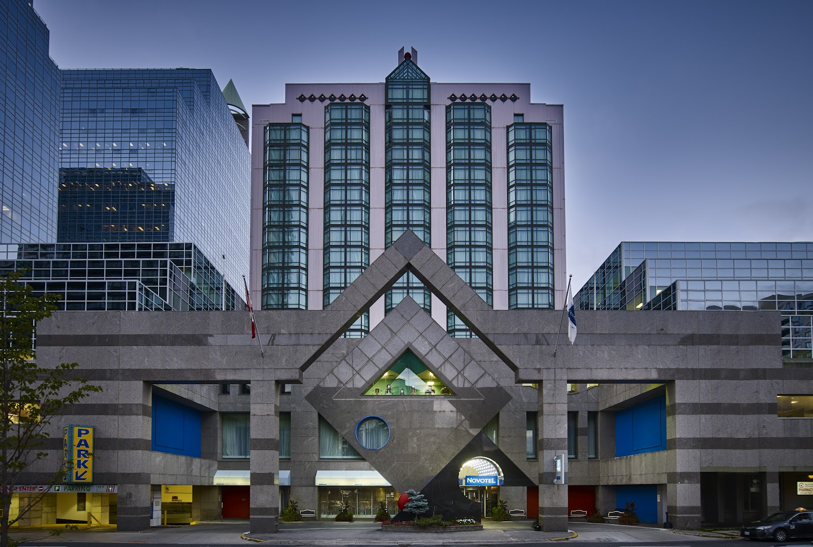 Novotel, hotel at 3 Park Home Avenue in North York, Toronto