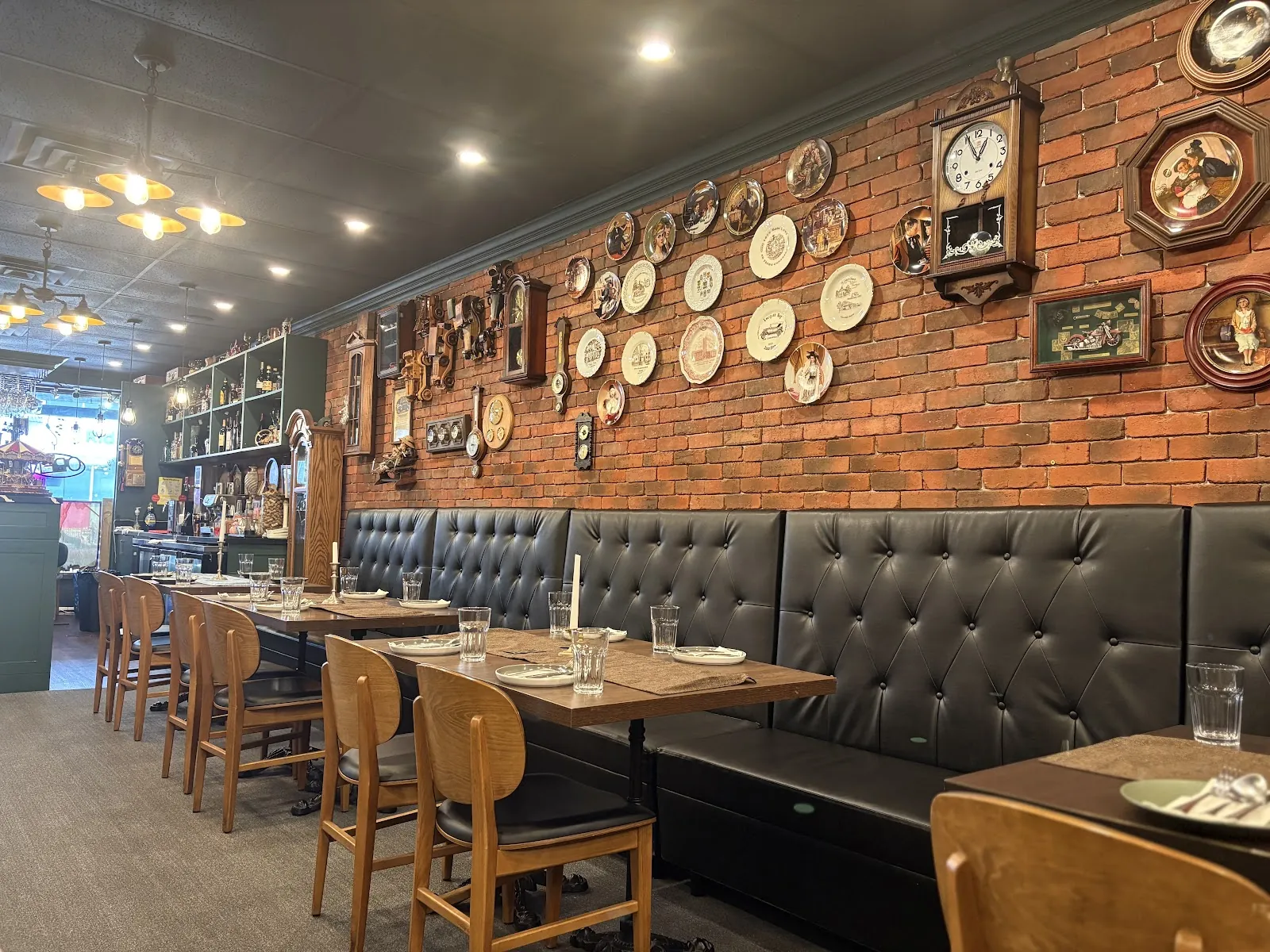 Old Avenue Restaurant, middle eastern kitchen at 1923C Avenue Road in Old Toronto, Toronto