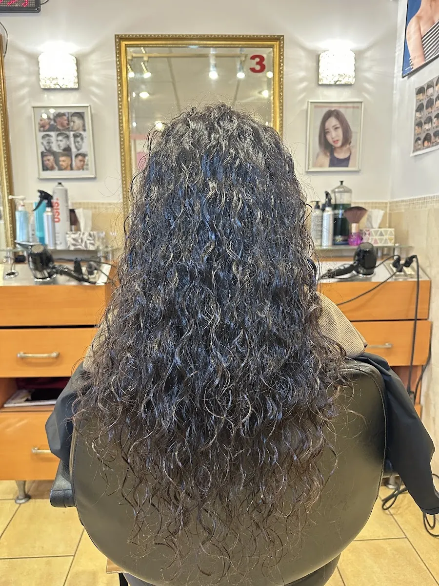 Oriental Hair Salon, hair salon at 938 Gerrard Street East in Old Toronto, Toronto