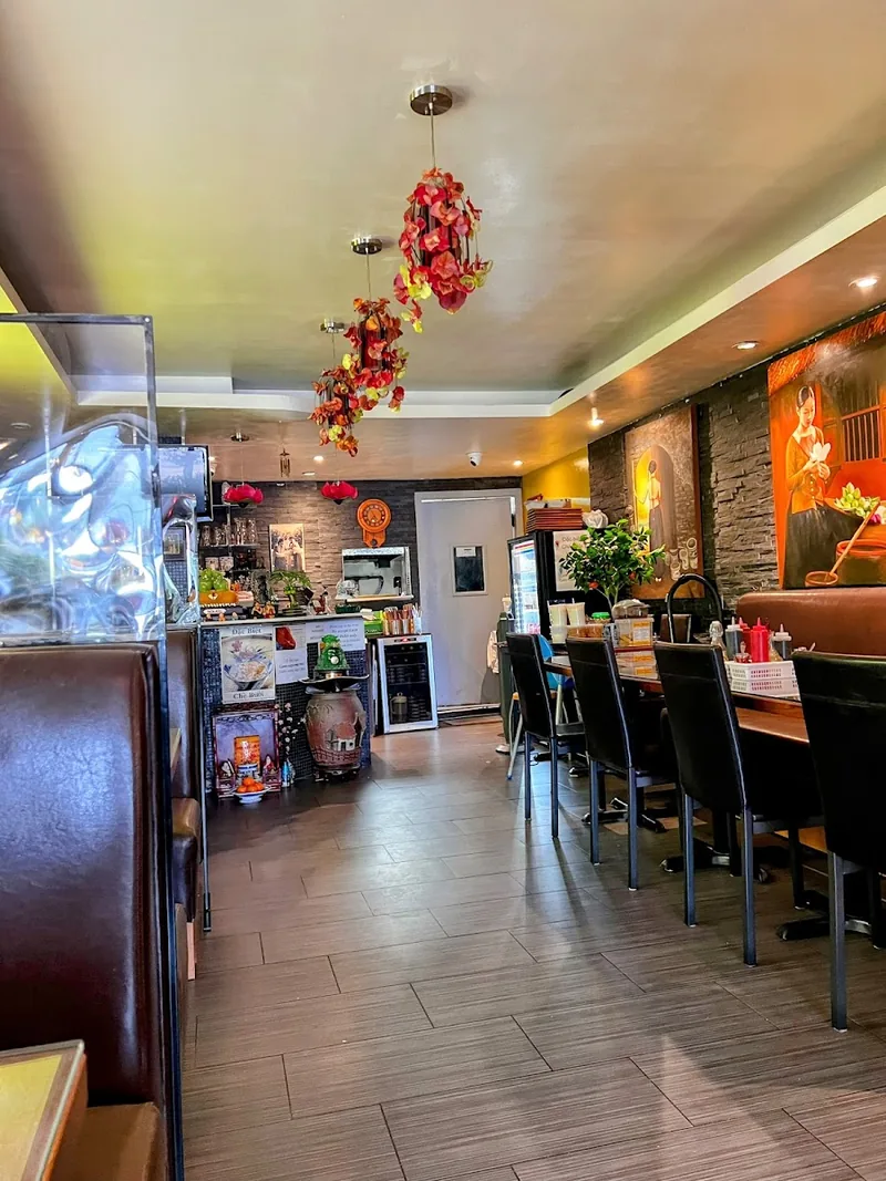Pho Xua, vietnamese kitchen at 1768 Saint Clair Avenue West in York, Toronto
