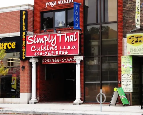 Simply Thai Cuisine, thai kitchen at 2253 Bloor Street West in Old Toronto, Toronto