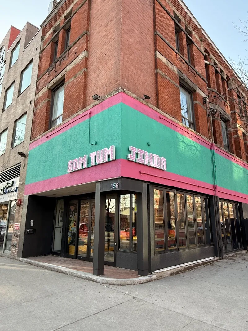 Som Tum Jinda Kensington, thai kitchen at 356 College Street in Old Toronto, Toronto