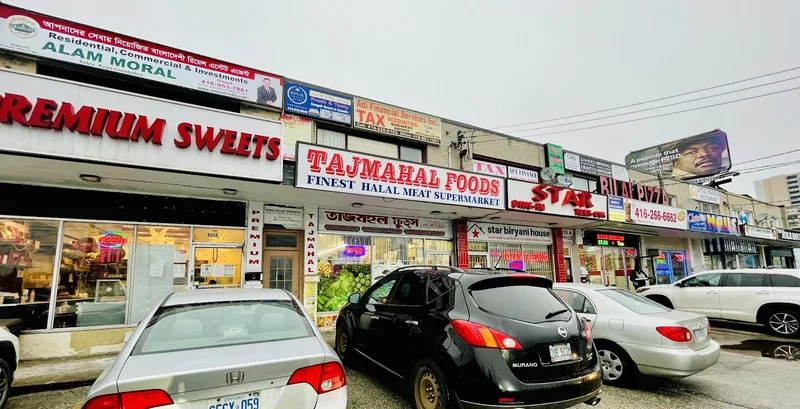 Tajmahal Foods, grocery shop at 3214 Eglinton Avenue East in Scarborough, Toronto