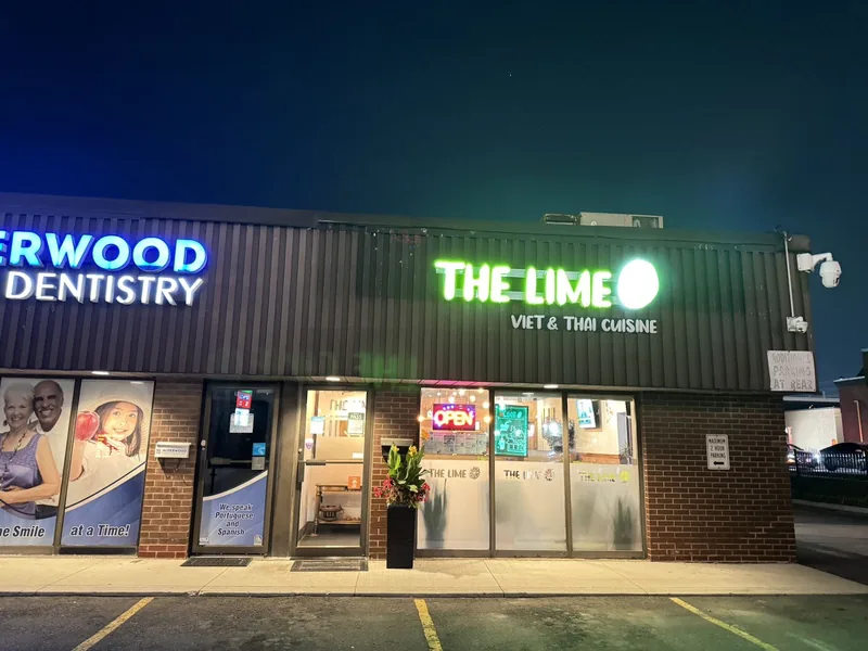 The Lime Viet & Thai Cuisine, vietnamese kitchen at 562 Kipling Avenue in Etobicoke, Toronto