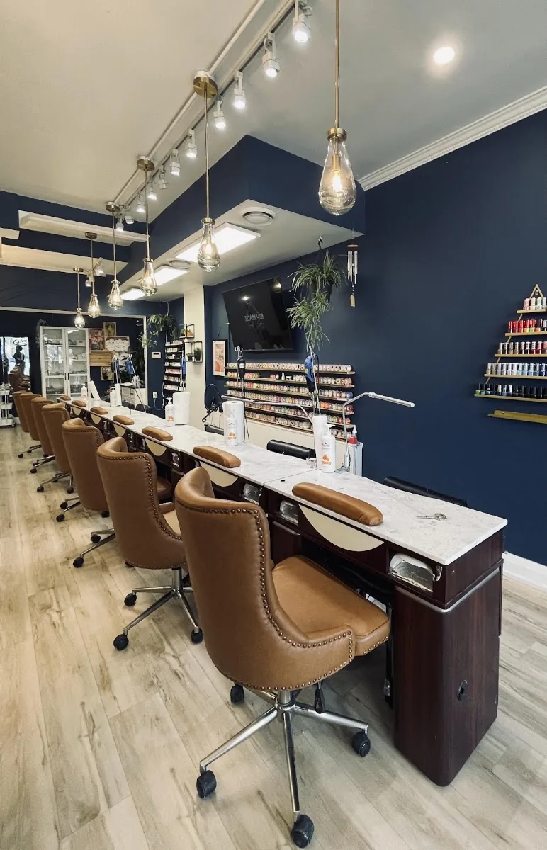 Titanium Nails & Spa