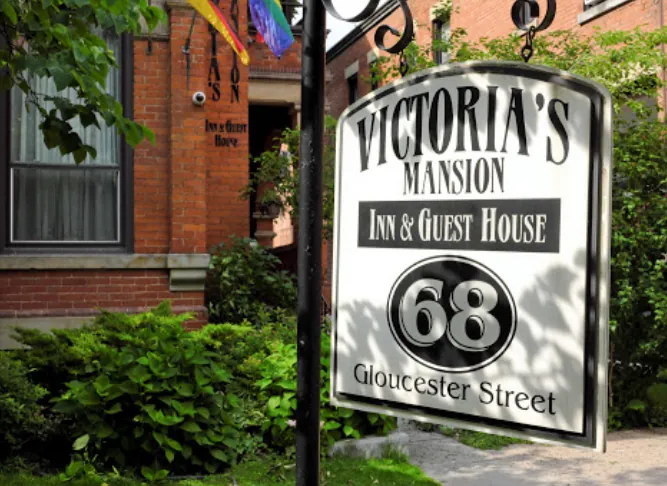 Victoria's Mansion, hotel at 68 Gloucester Street in Old Toronto, Toronto